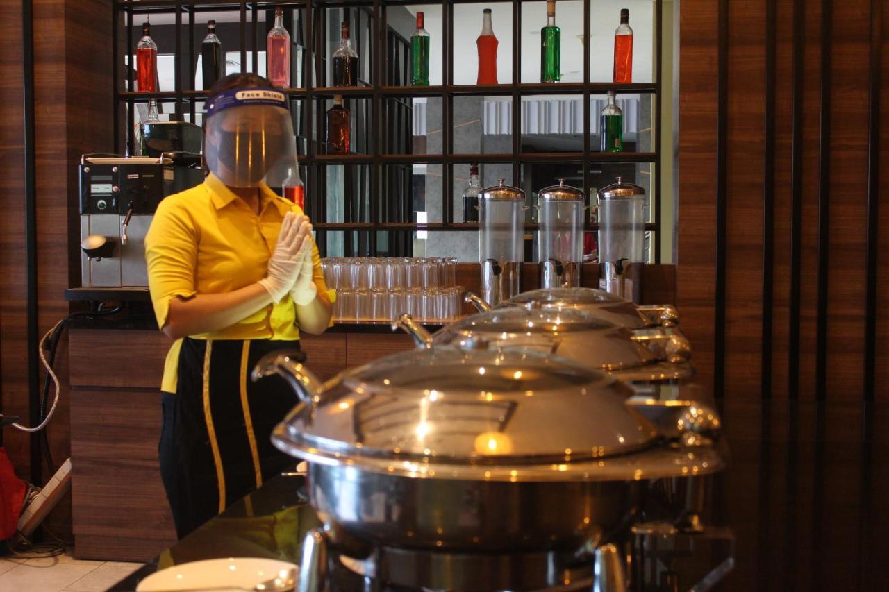 Swiss-Belinn Baloi Batam Nagoya Extérieur photo