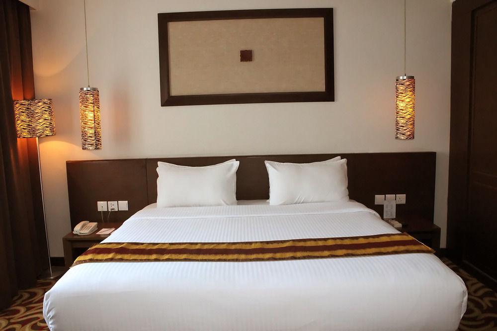 Swiss-Belinn Baloi Batam Nagoya Extérieur photo