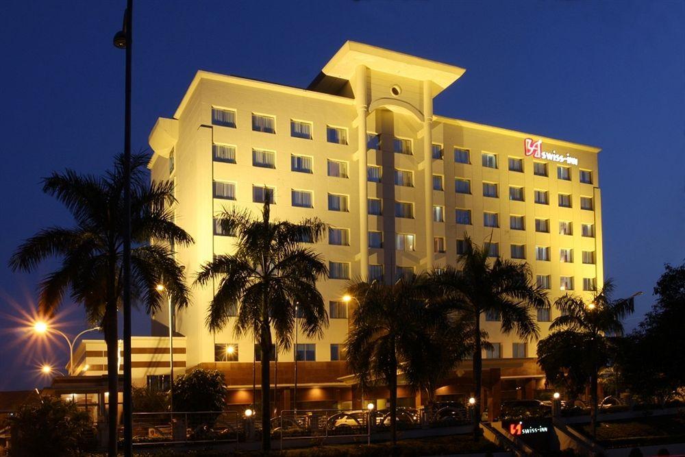 Swiss-Belinn Baloi Batam Nagoya Extérieur photo