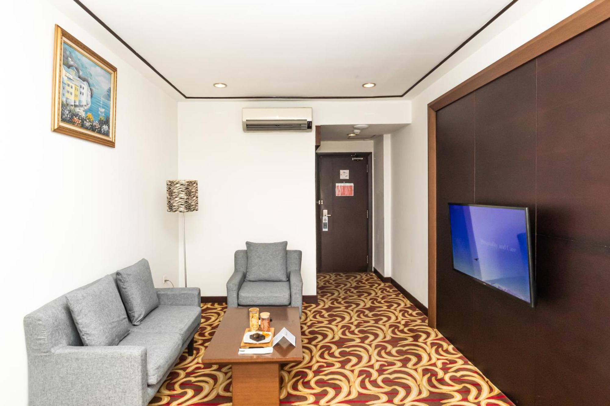 Swiss-Belinn Baloi Batam Nagoya Extérieur photo