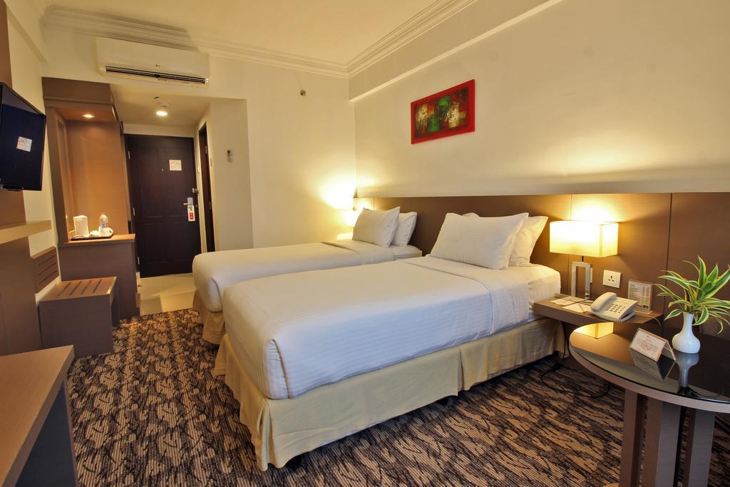 Swiss-Belinn Baloi Batam Nagoya Extérieur photo