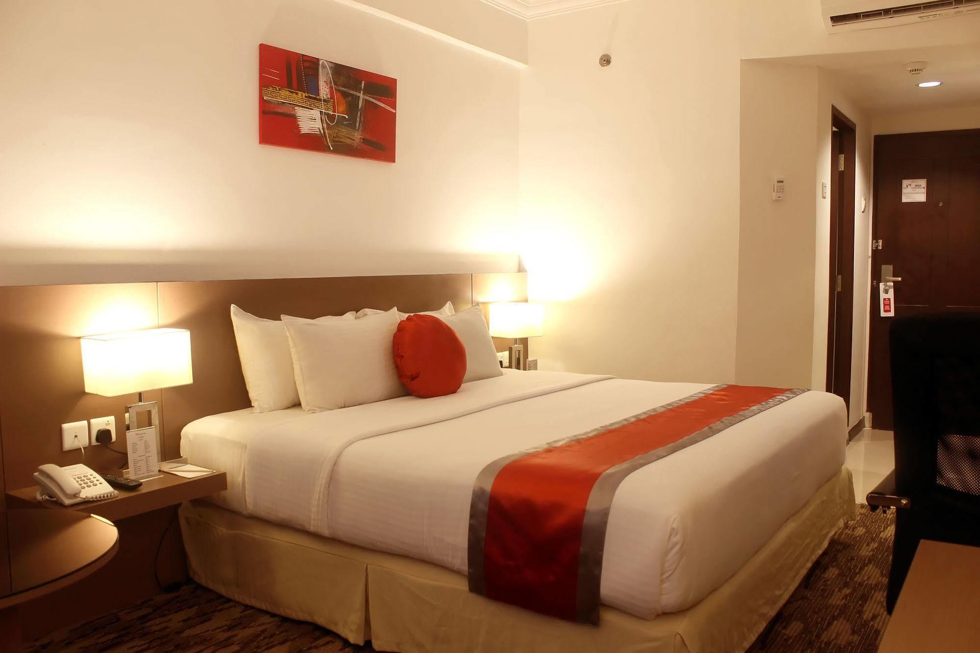 Swiss-Belinn Baloi Batam Nagoya Extérieur photo